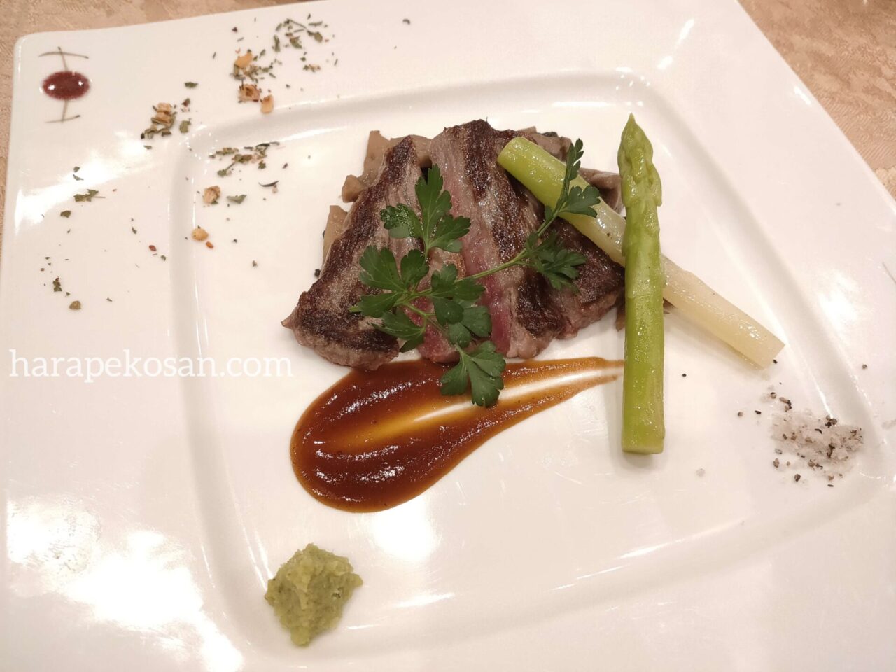 箱根湯本温泉 ホテルマイユクール祥月の食事 和牛サーロインステーキ
